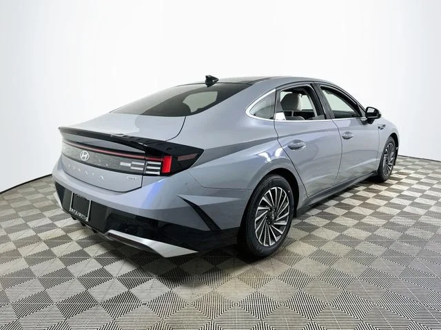 New 2026 Hyundai SONATA HYBRID SEL