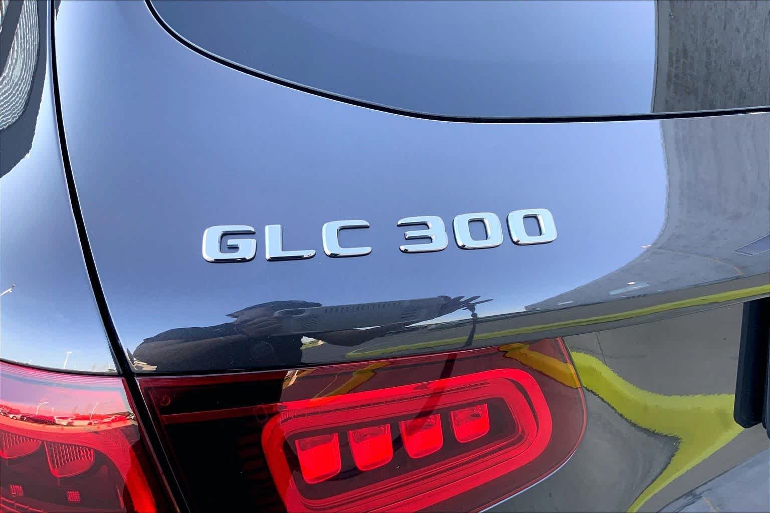 2022 Mercedes-Benz GLC GLC300 - Photo 28