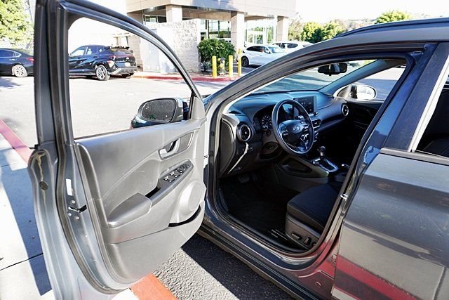 Used 2023 Gray Hyundai SEL image 33