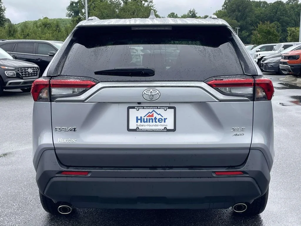 Used 2022 Silver Sky Metallic Toyota XLE image 27