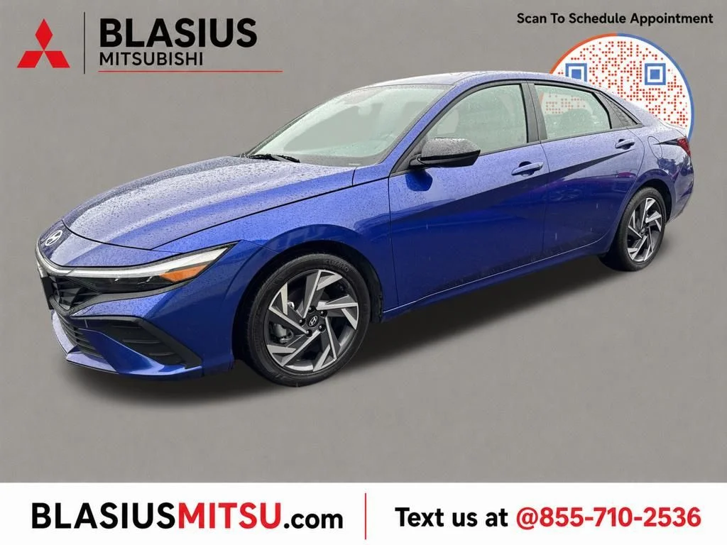 Used 2025 Blue Hyundai SEL Sport image 18