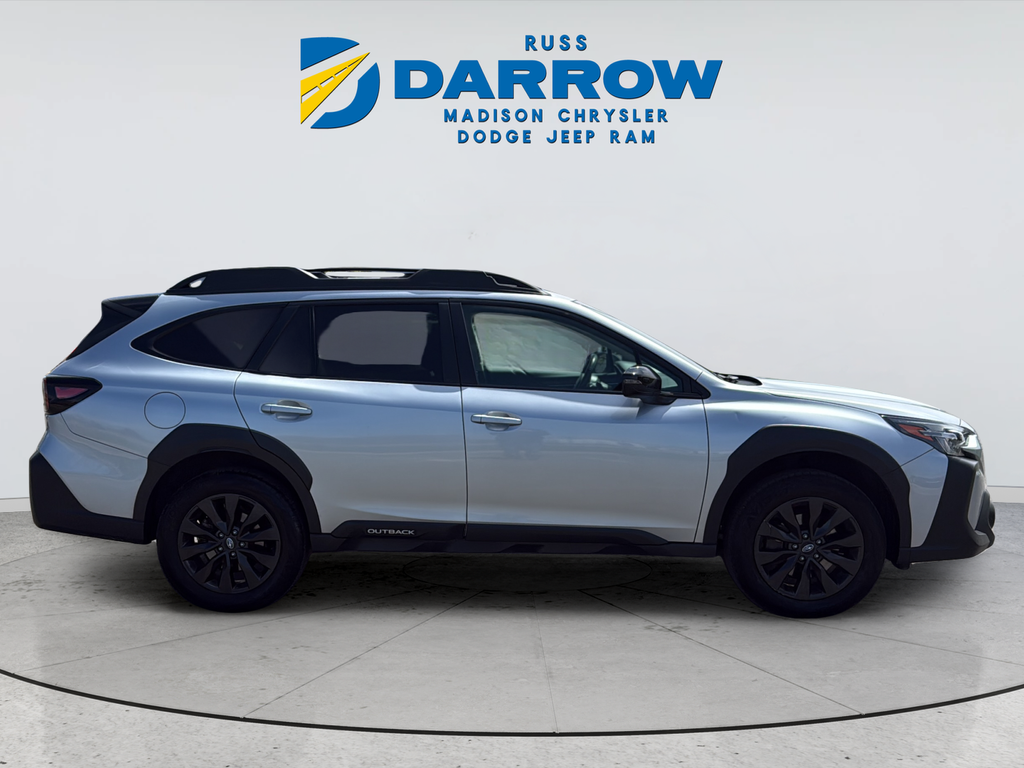 Used 2025 Silver Subaru Onyx Edition image 6