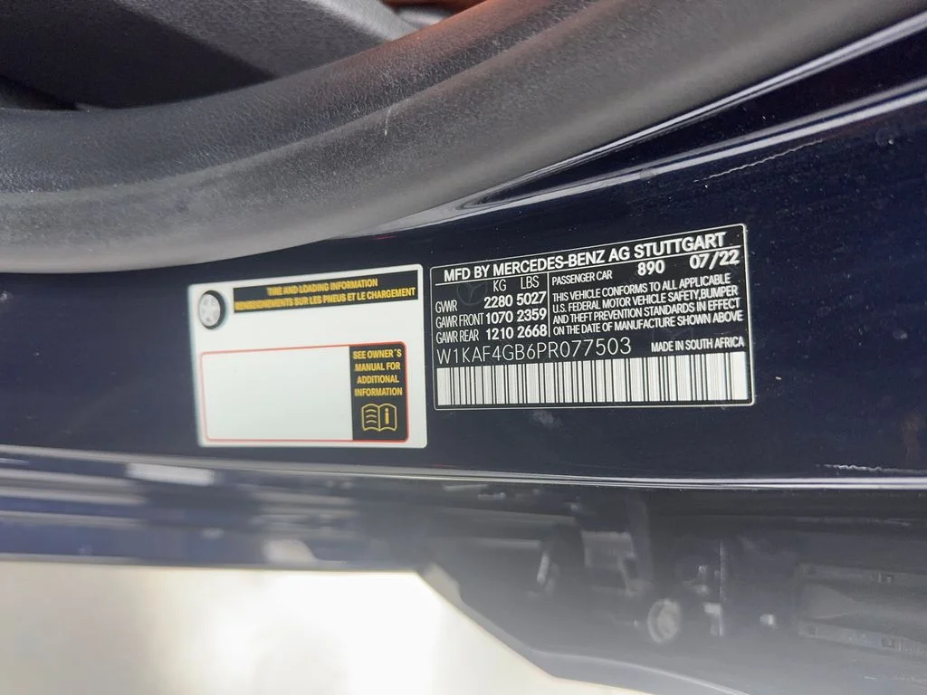 Used 2023 Blue Mercedes-Benz C 300 image 41