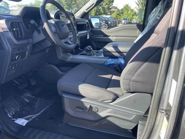 New 2026 Carbonized Gray Metallic Ford XLT image 8
