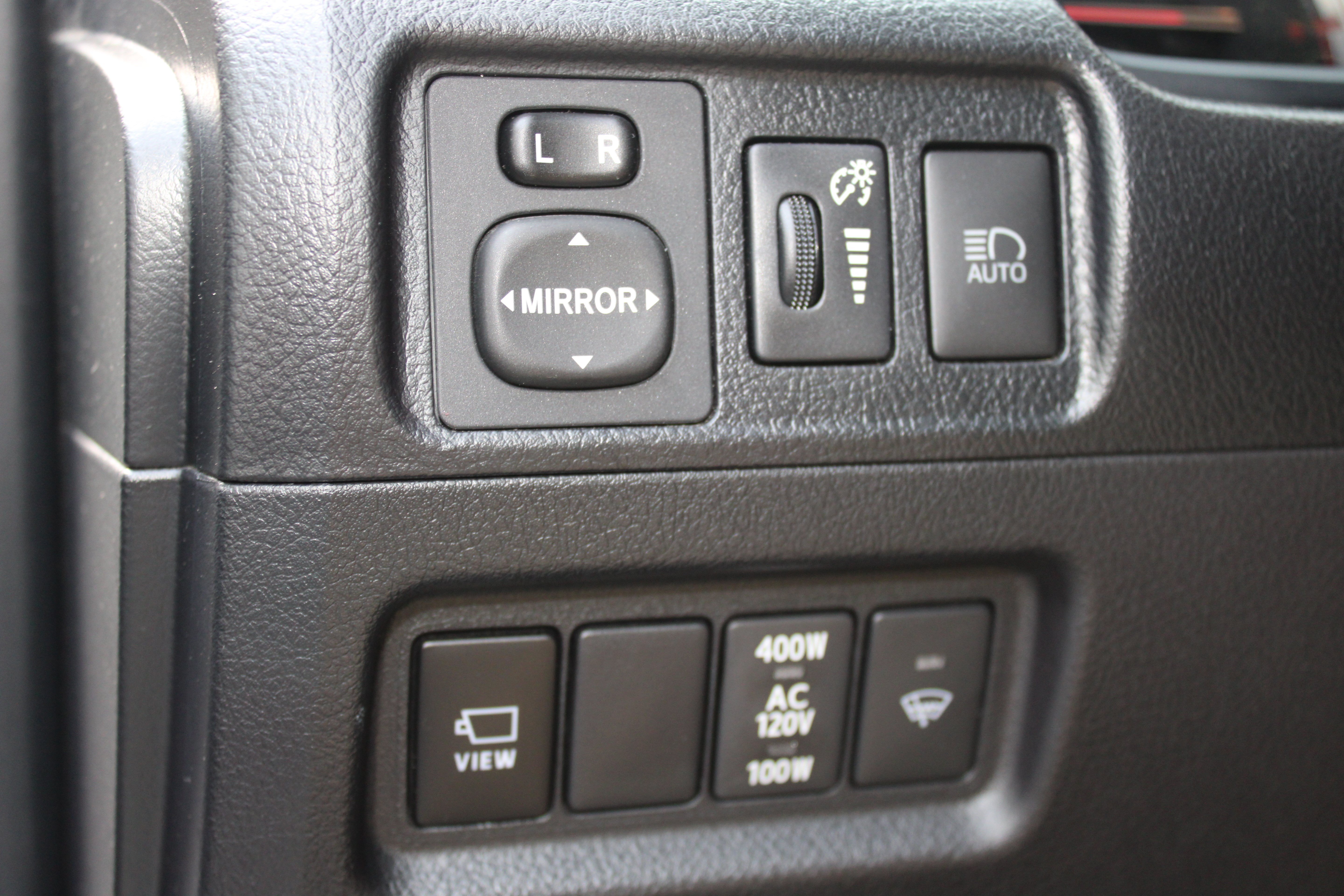 Used 2023 Blizzard Pearl Toyota Limited image 21