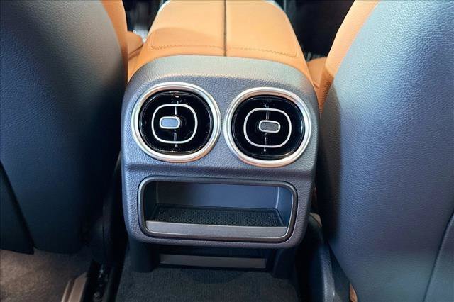 New 2026 Polar White Mercedes-Benz C 300 image 53