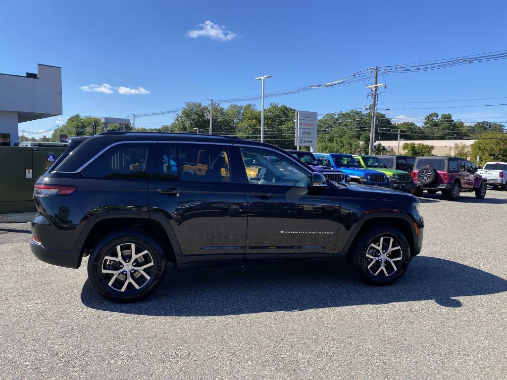 Certified Used 2023 Brown Jeep Limited image 2