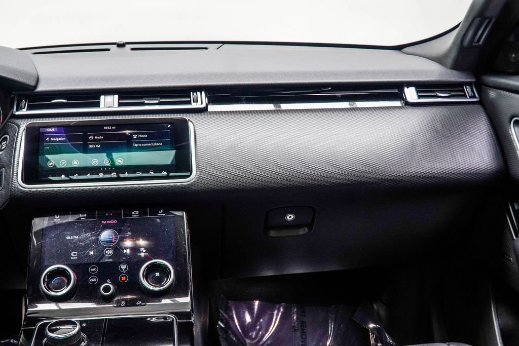 Used 2020 Gray Land Rover P250 R-Dynamic S image 21