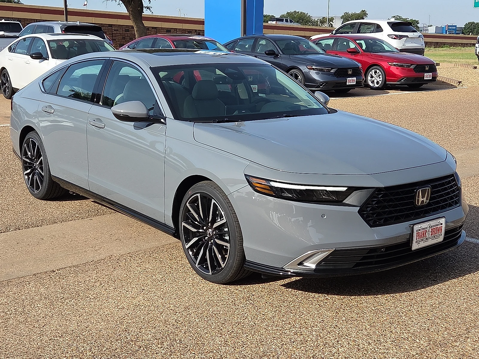 New 2026 Urban Gray Pearl Honda Touring Hybrid image 5