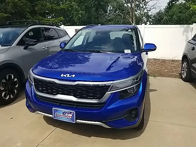 Used 2022 Blue Kia S image 6