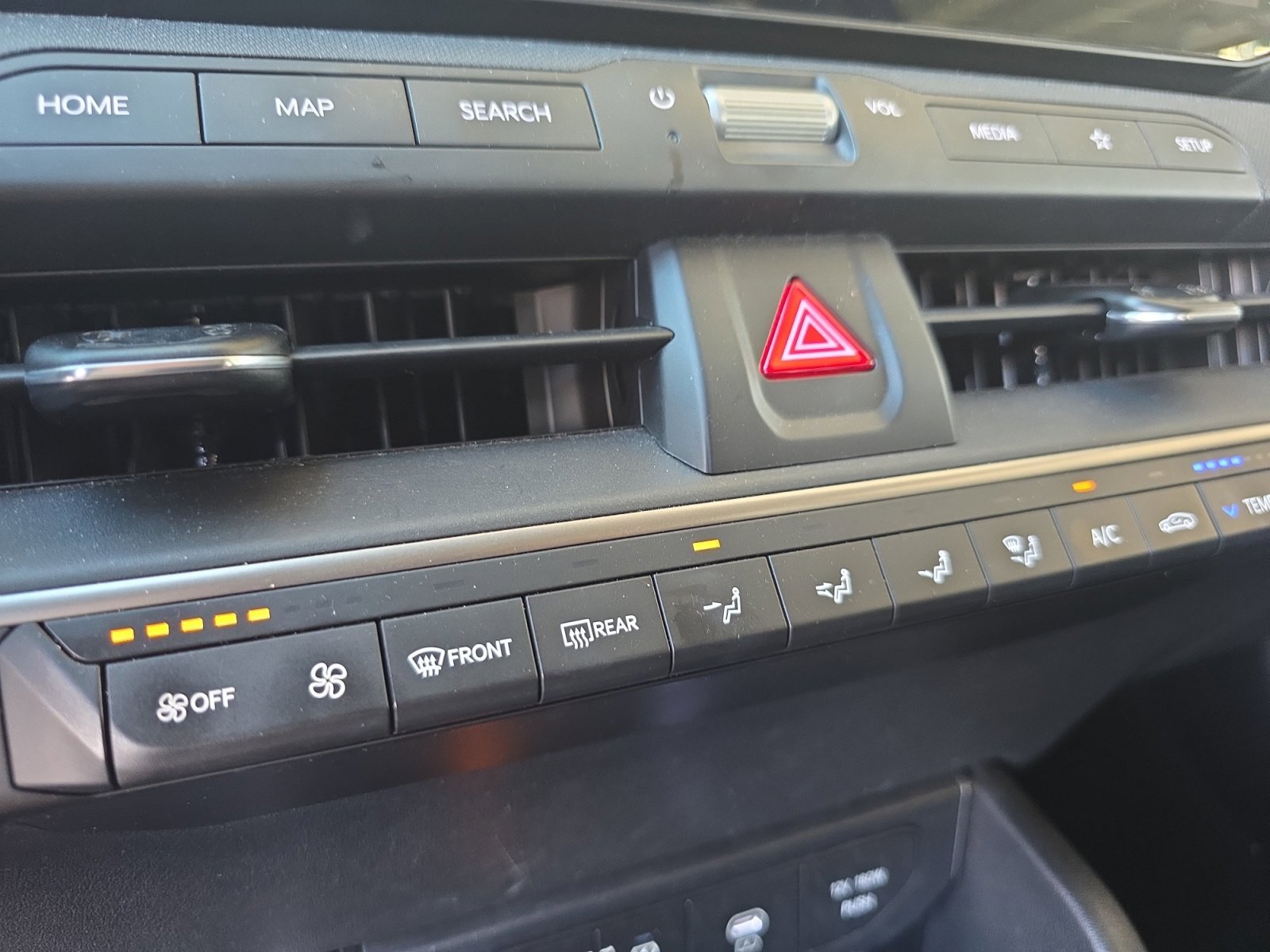 Certified Used 2025 Steel Gray Kia LXS image 16