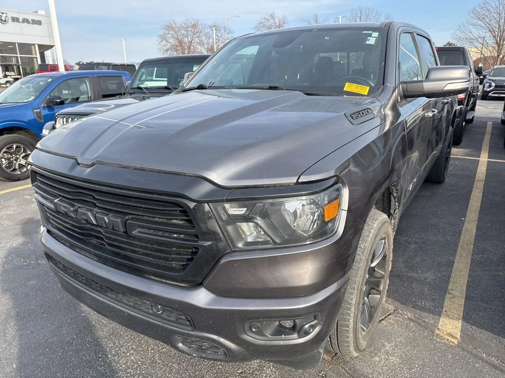 2020 RAM 1500 Big Horn/Lone Star 4x4 Crew Cab 5'7's photo