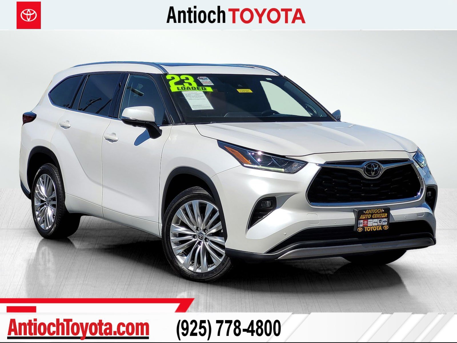 Used 2023 White Toyota  image 1