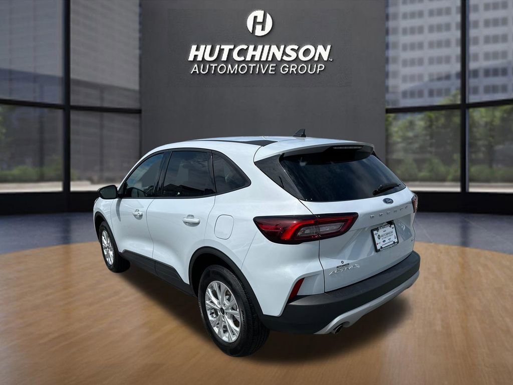 Used 2025 Silver Ford Active image 5