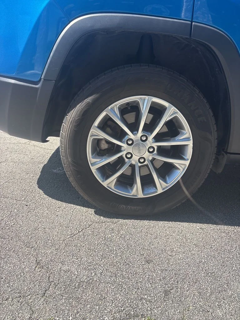 Used 2022 Blue Jeep Latitude Lux image 23