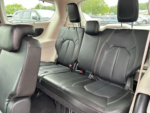 Used 2024 Bright White Clearcoat Chrysler Touring L image 20