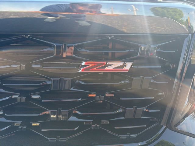 New 2026 Mosaic Black Metallic Chevrolet Z71 image 10