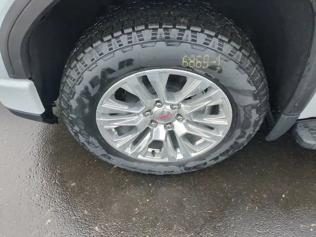New 2026 Glacier White Tricoat GMC Denali image 28