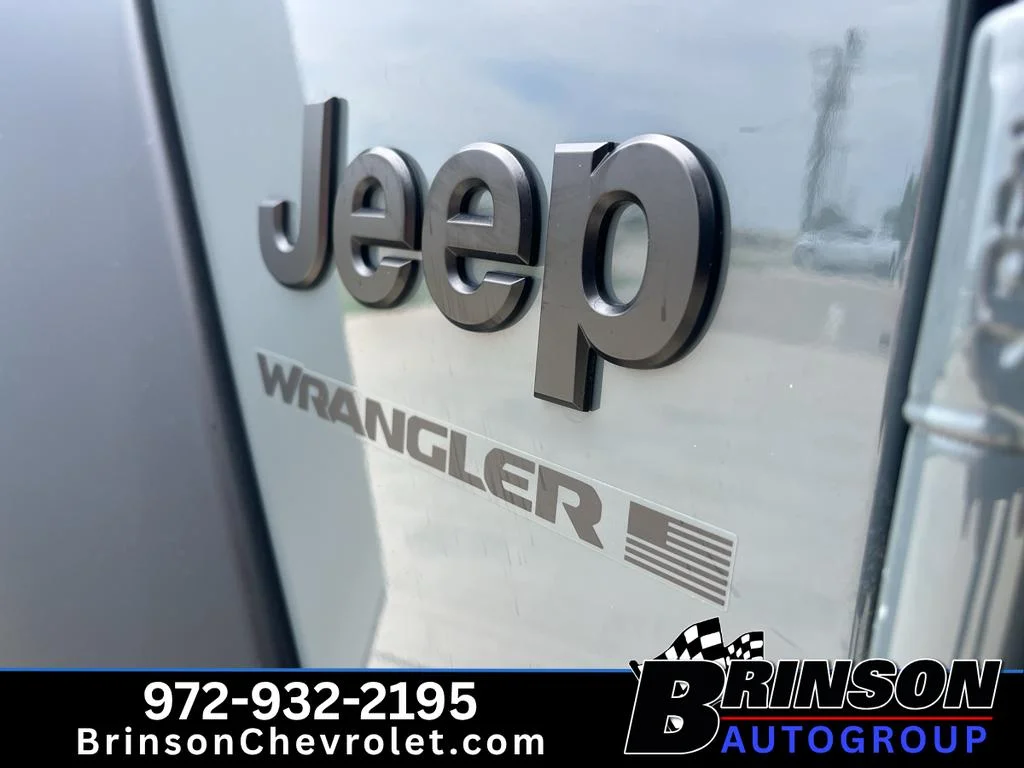 Used 2025 Anvil Clearcoat Jeep Sport image 4