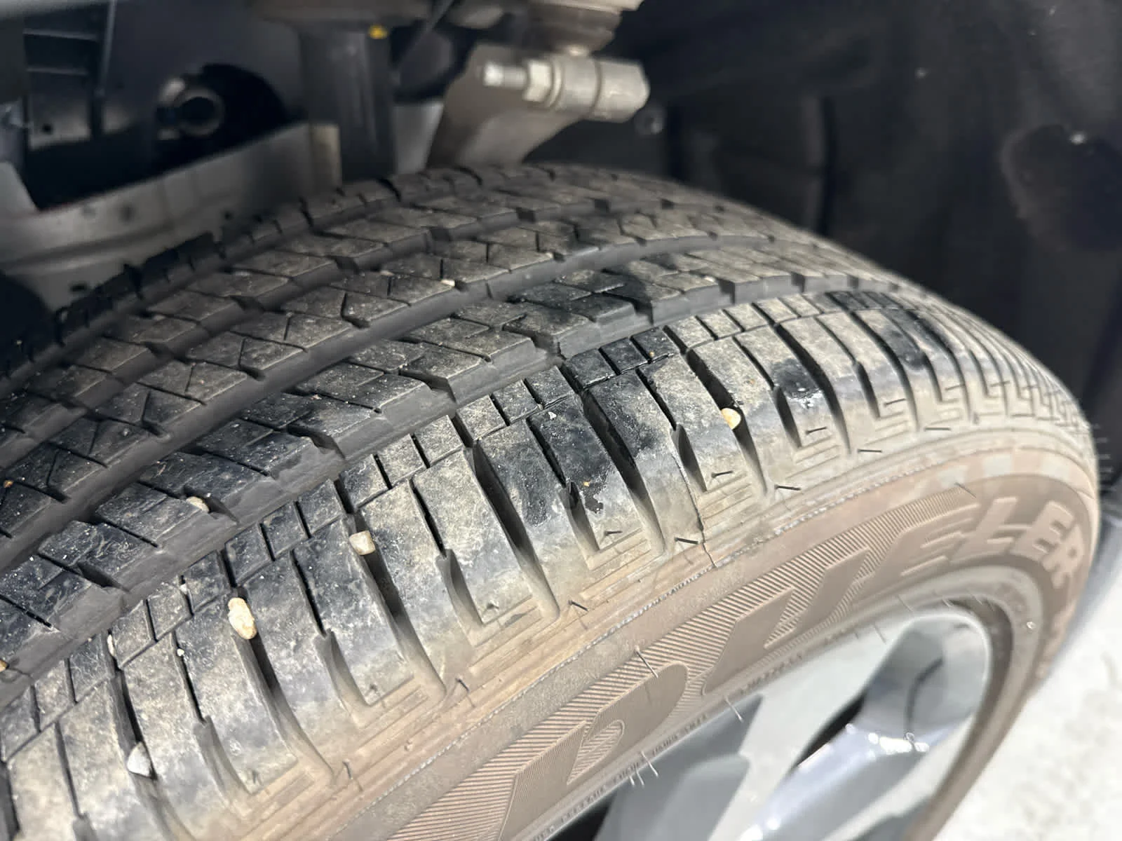 Used 2025 Silver Jeep Altitude 4x4 image 9