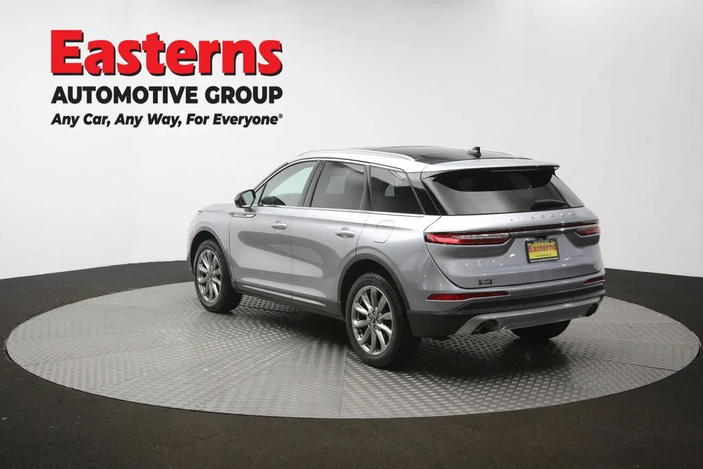 Used 2022 Silver Lincoln Standard image 66