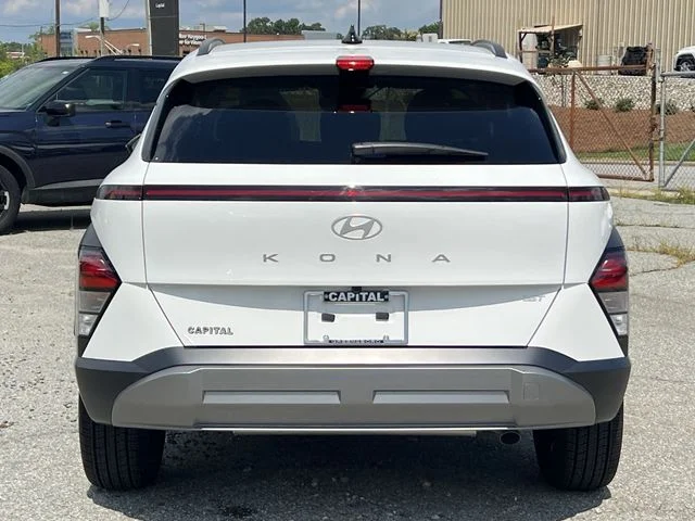 Used 2026 White Hyundai SEL Premium image 12