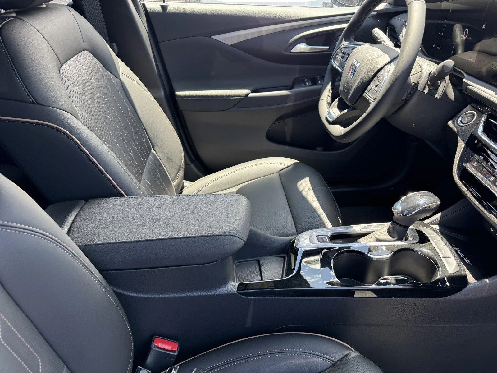 New 2026 Ebony Twilight Metallic Buick Avenir image 8