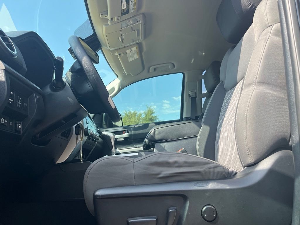 Used 2019 Black Toyota SR5 image 7