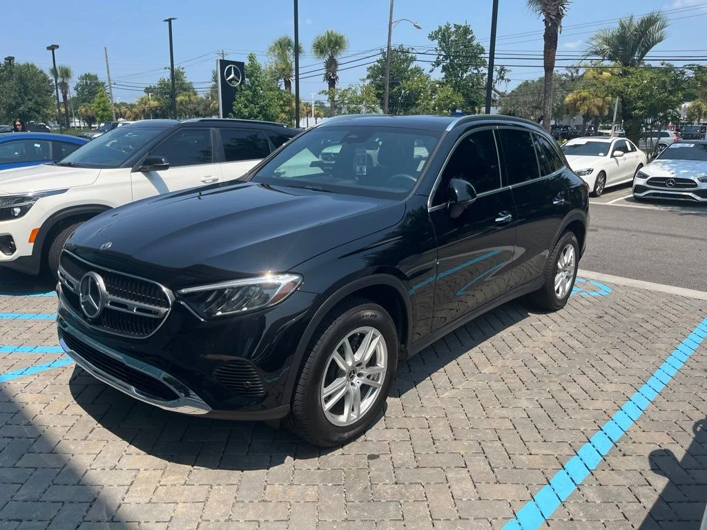 Certified Used 2025 Black Mercedes-Benz GLC 300 image 1