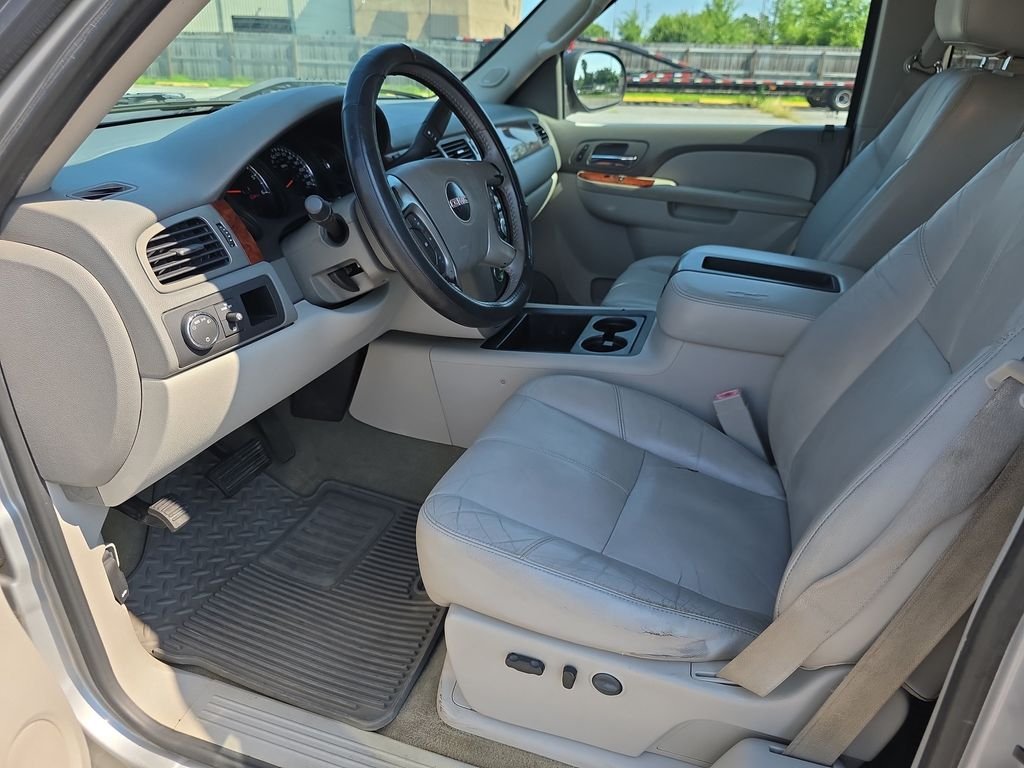 Used 2011 Silver GMC SLT image 10
