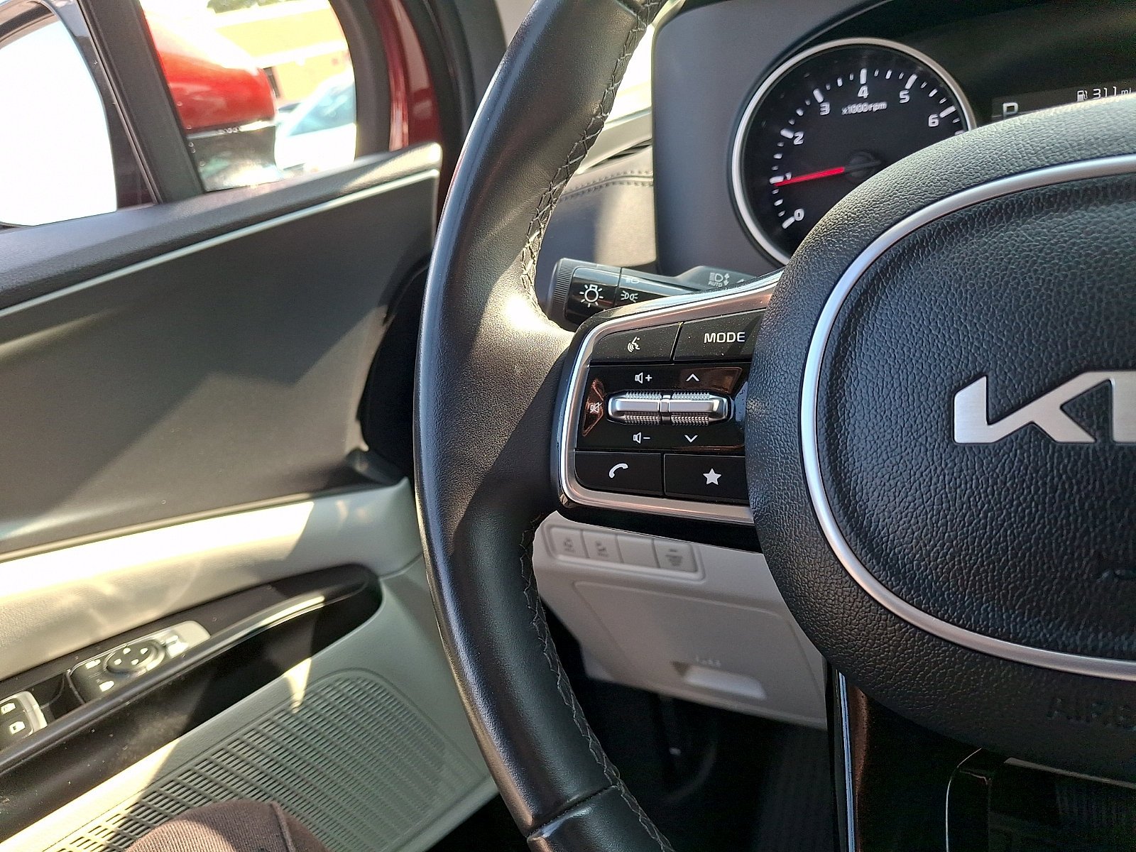 Used 2024 Flare Red Kia LX image 19