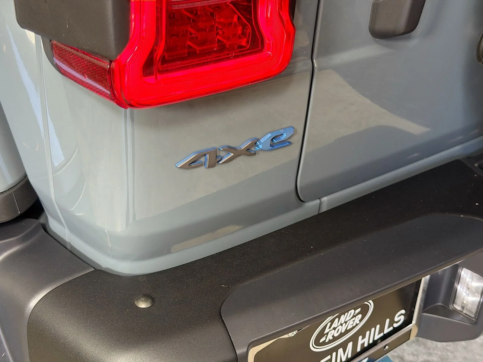 Used 2025 Anvil Clear Coat Jeep Rubicon 4xe image 28