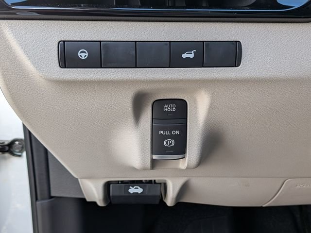New 2026 Everest White Pearl TriCoat Nissan SL image 8