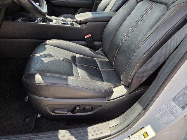 Used 2025 Wind Chill Pearl Mazda 2.5 S Premium Plus Package image 12