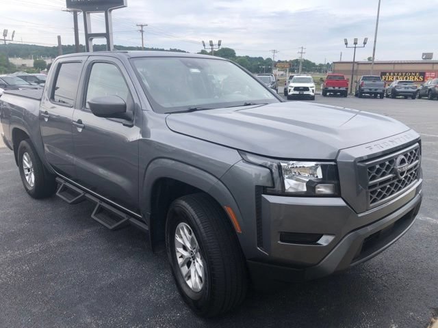 2024 Nissan Frontier SV Crew Cab 4X4 SWB's photo