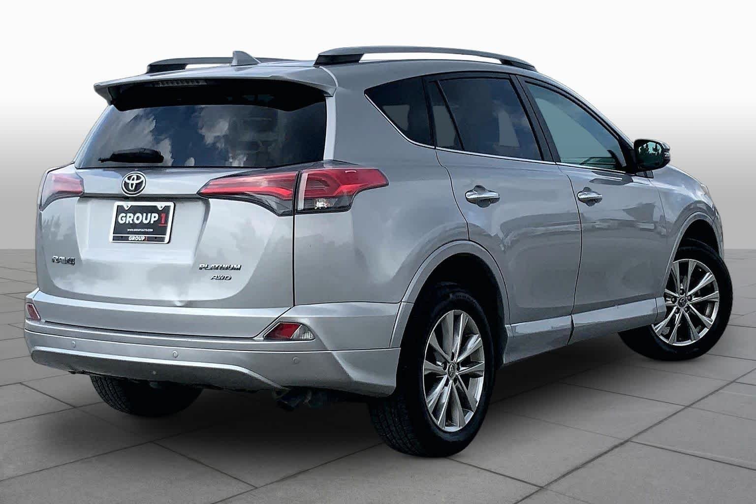 Used 2017 Silver Sky Metallic Toyota Platinum image 13