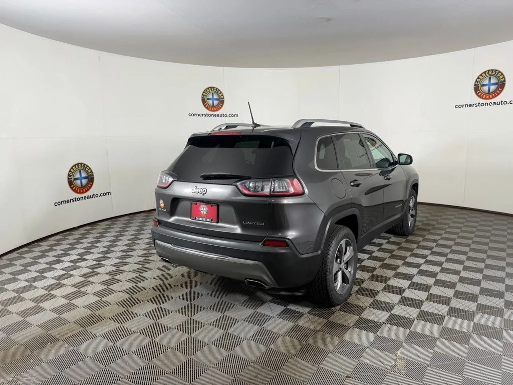 Used 2019 Granite Crystal Clearcoat Metallic Jeep Limited image 19