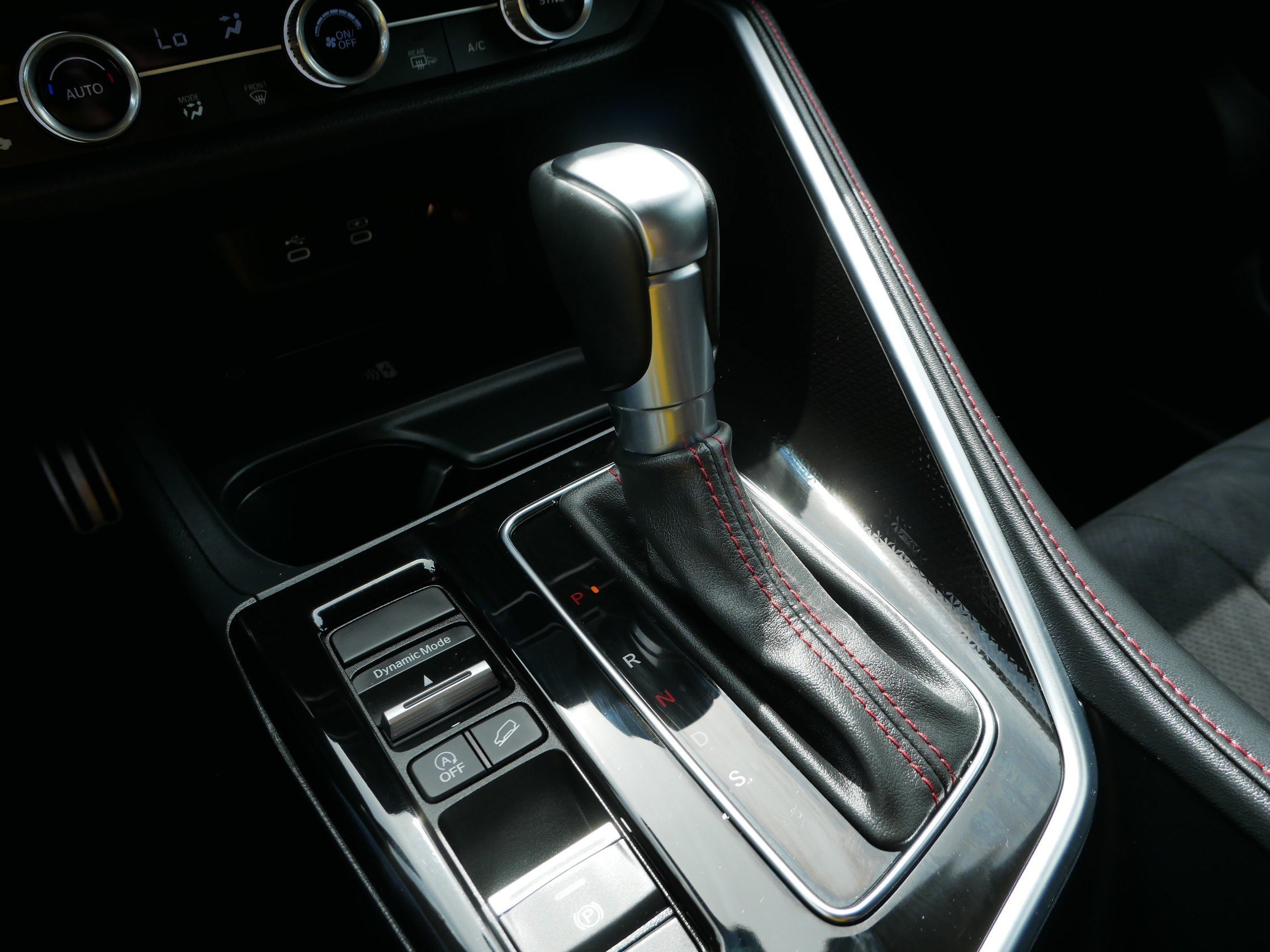 Used 2025 Platinum White Pearl Acura w/A-Spec Package image 25