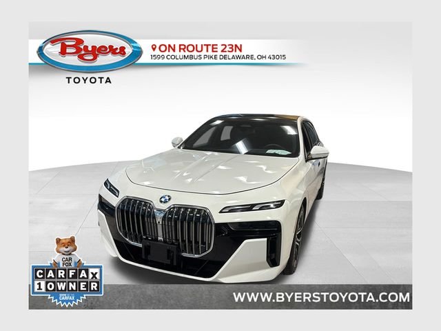 2025 BMW 7 Series 740i xDrive Sedan's photo