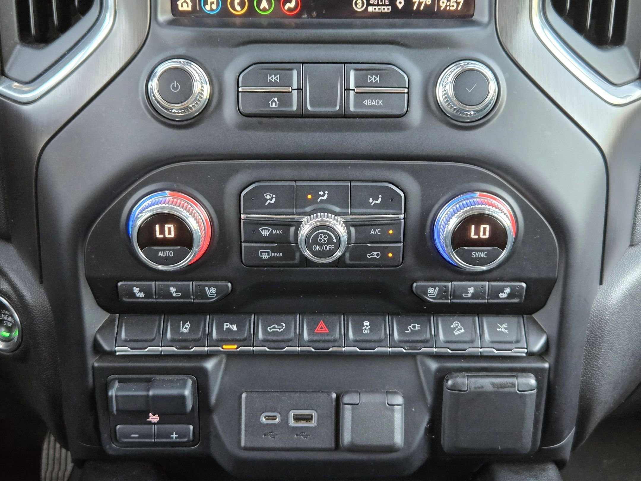 Used 2022 Summit White GMC AT4 image 18