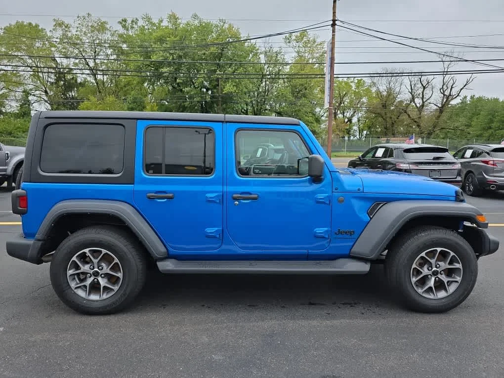 Used 2024 Hydro Blue Pearlcoat Jeep Sport S image 8