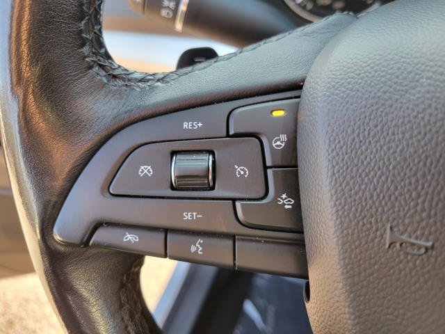 Used 2019 Silver Cadillac Premium Luxury image 23
