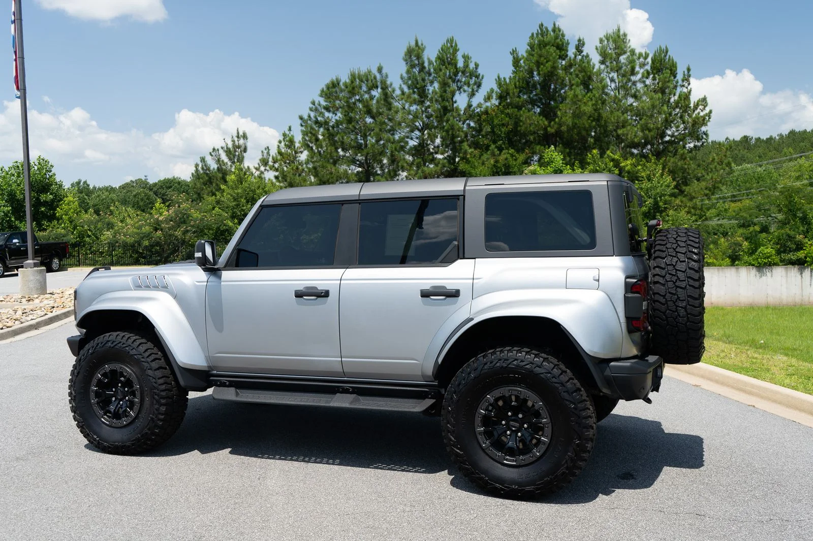 Used 2024 Silver Ford Raptor image 15