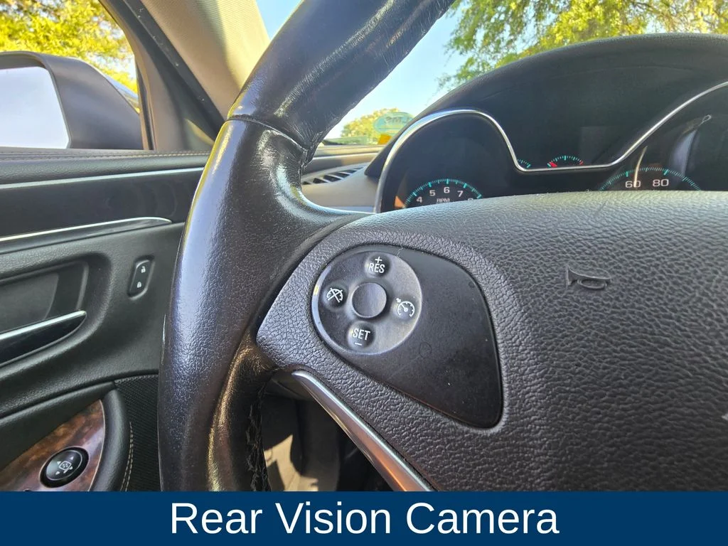 Used 2014 Red Chevrolet LT image 19