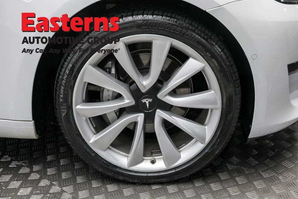 Used 2018 White Tesla Long Range image 28