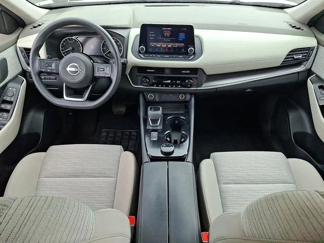 Used 2023 White Nissan SV image 15