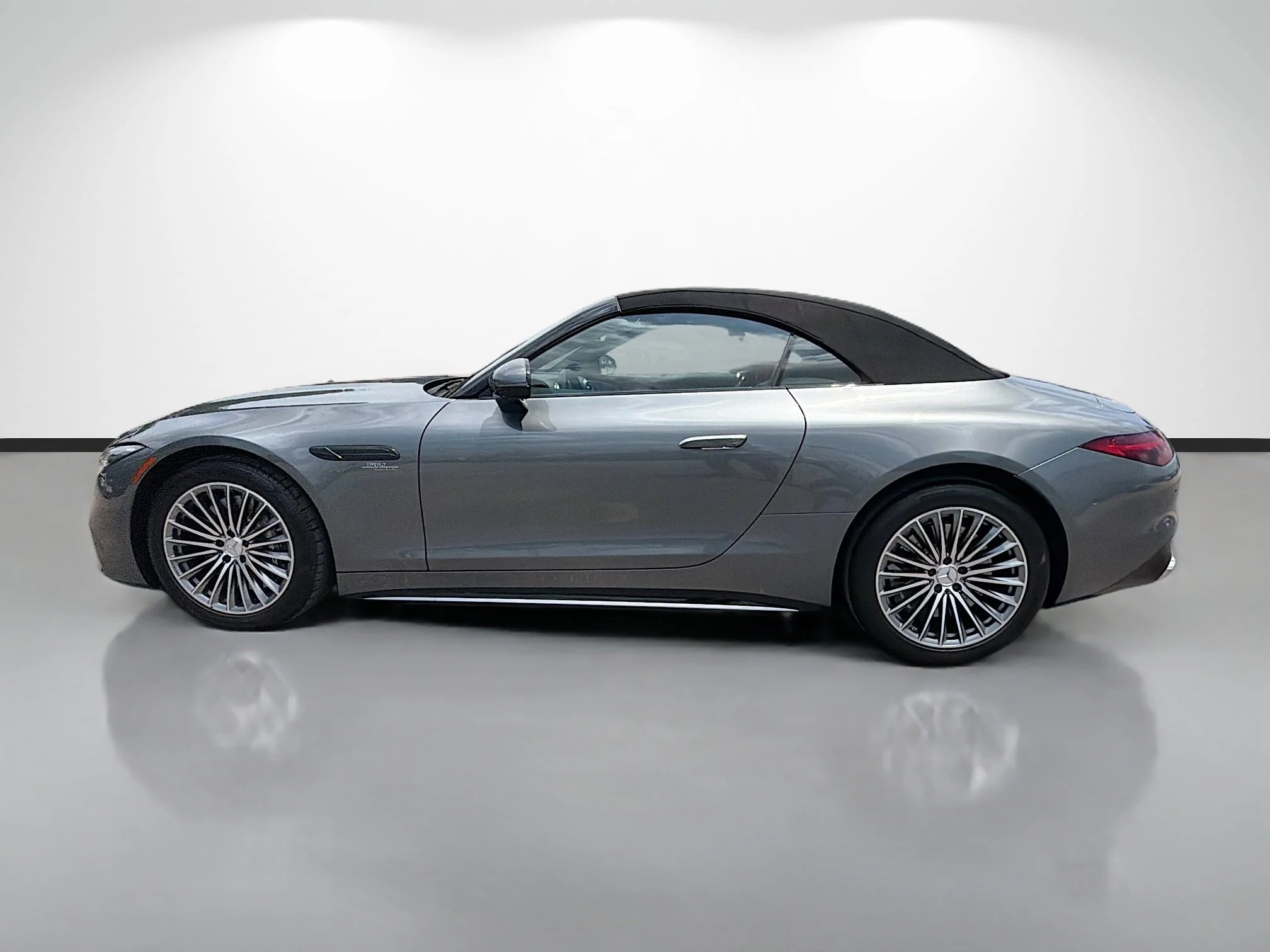 Used 2023 Selenite Gray Metallic Mercedes-Benz AMG® SL 43 image 6