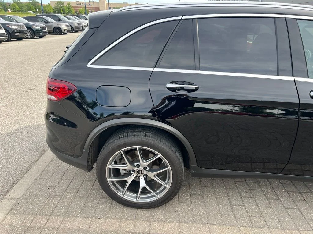 Used 2022 Black Mercedes-Benz GLC 300 image 6