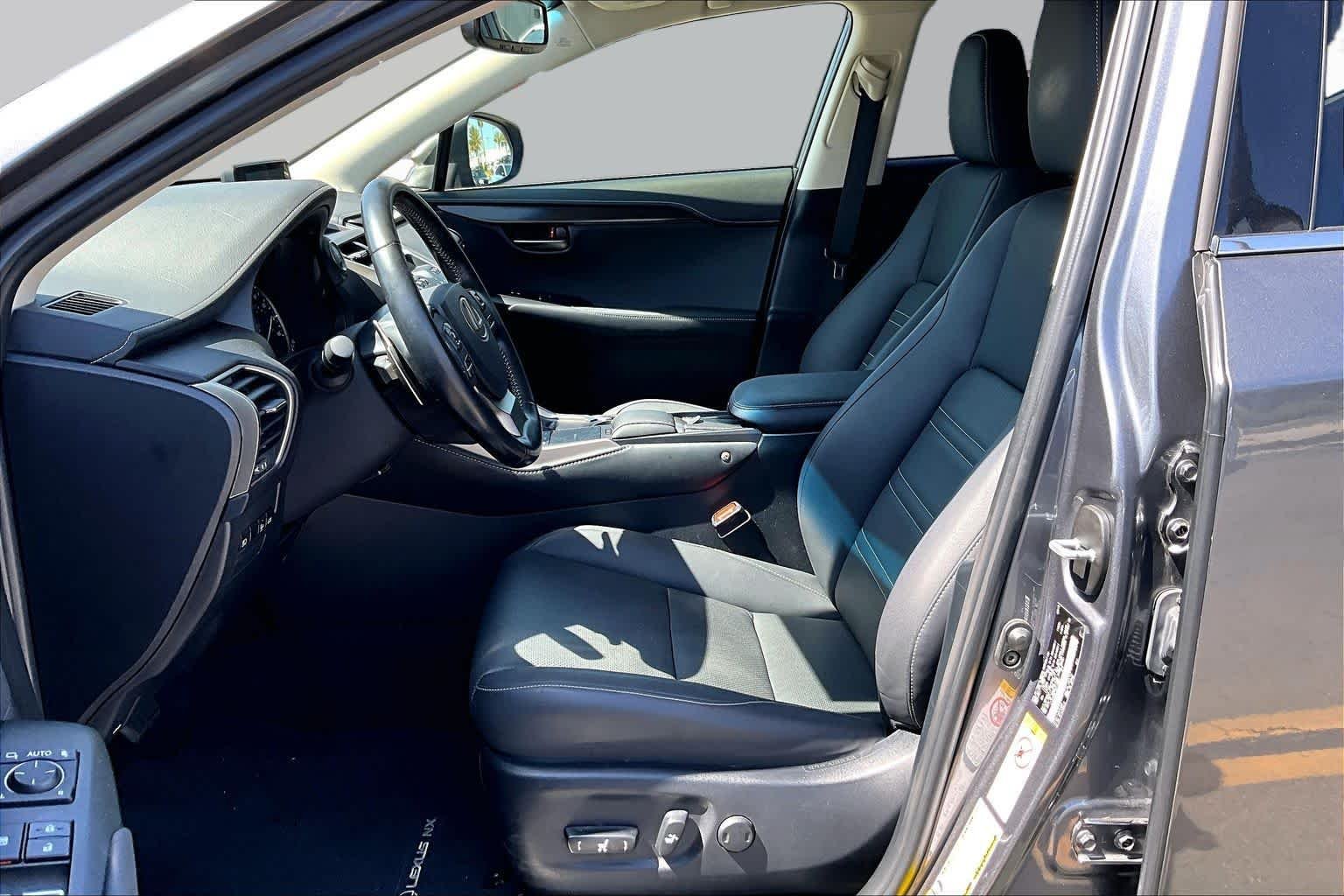 Used 2019 Nebula Gray Pearl Lexus  image 7