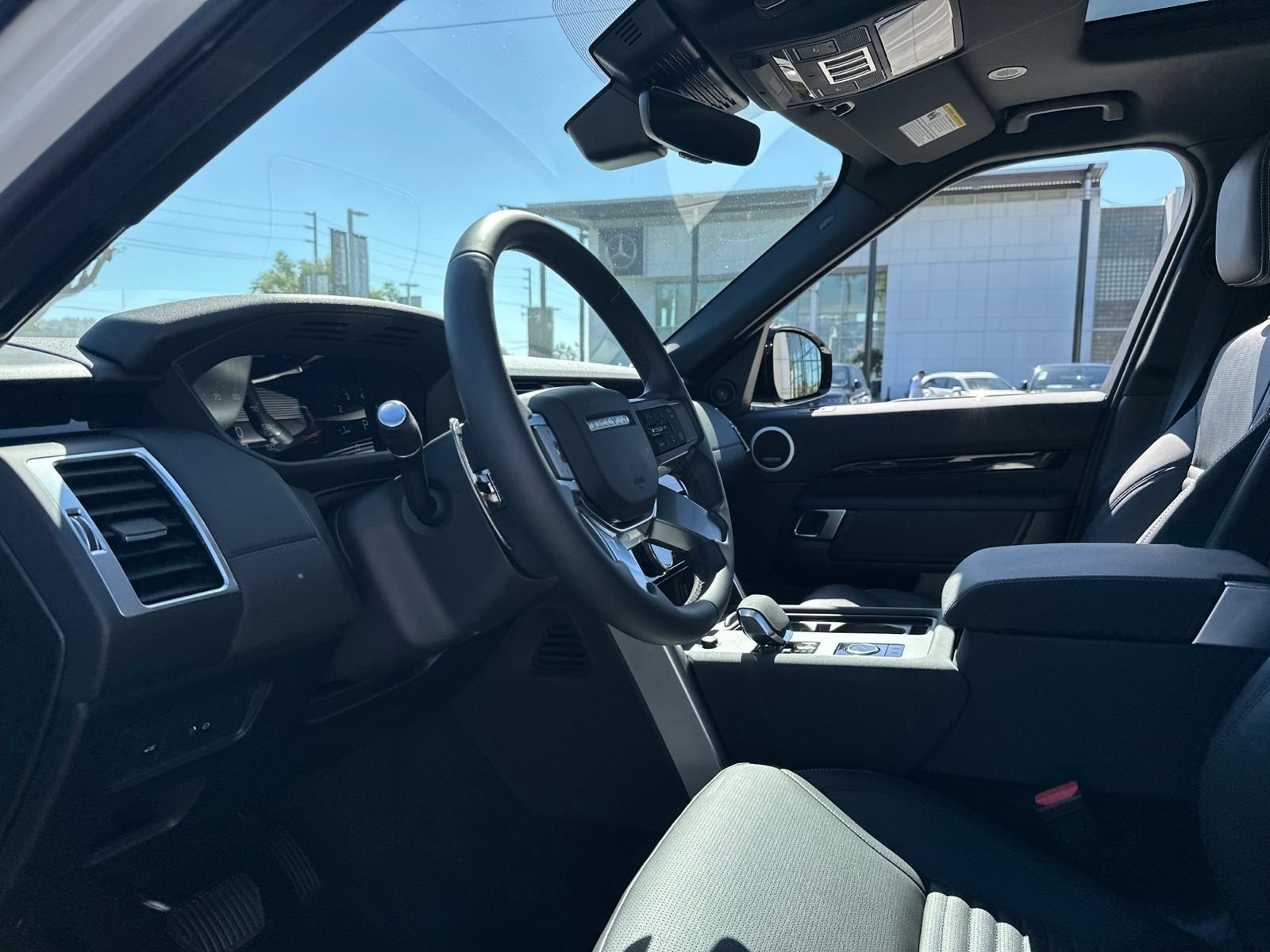 Used 2026 Fuji White Land Rover S image 12
